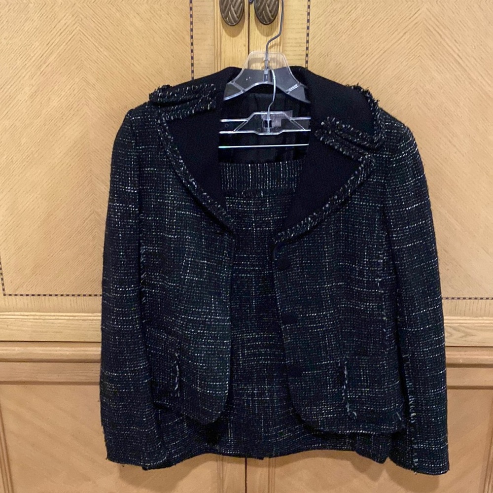 Ann Taylor 2-piece Wool skirt suit